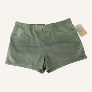 NWT thereabouts  Sage Green Girls' Pocket Shorts